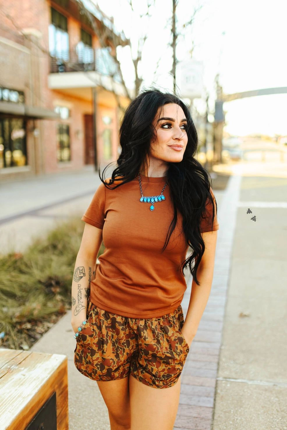BURNT SNUG TEE